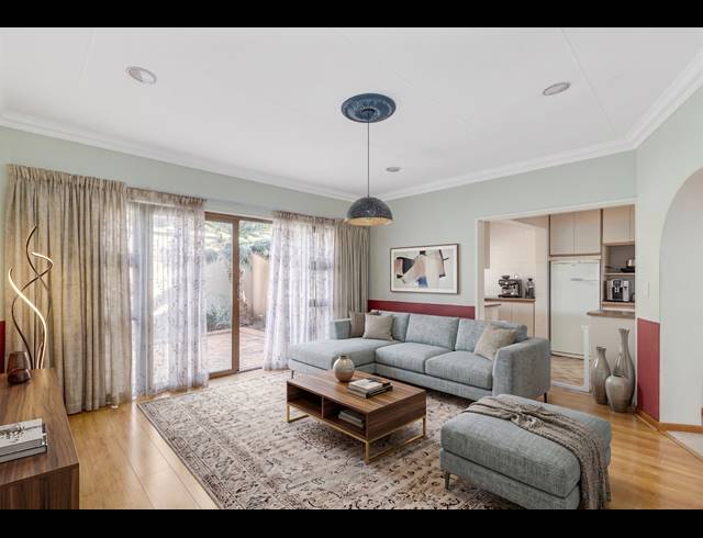 6 BEDROOM FREESTANDING FOR SALE IN NORTHCLIFF